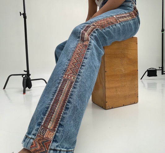 JEAN REGULAR FIT LOLA AZUL CLARO MULTICOLOR