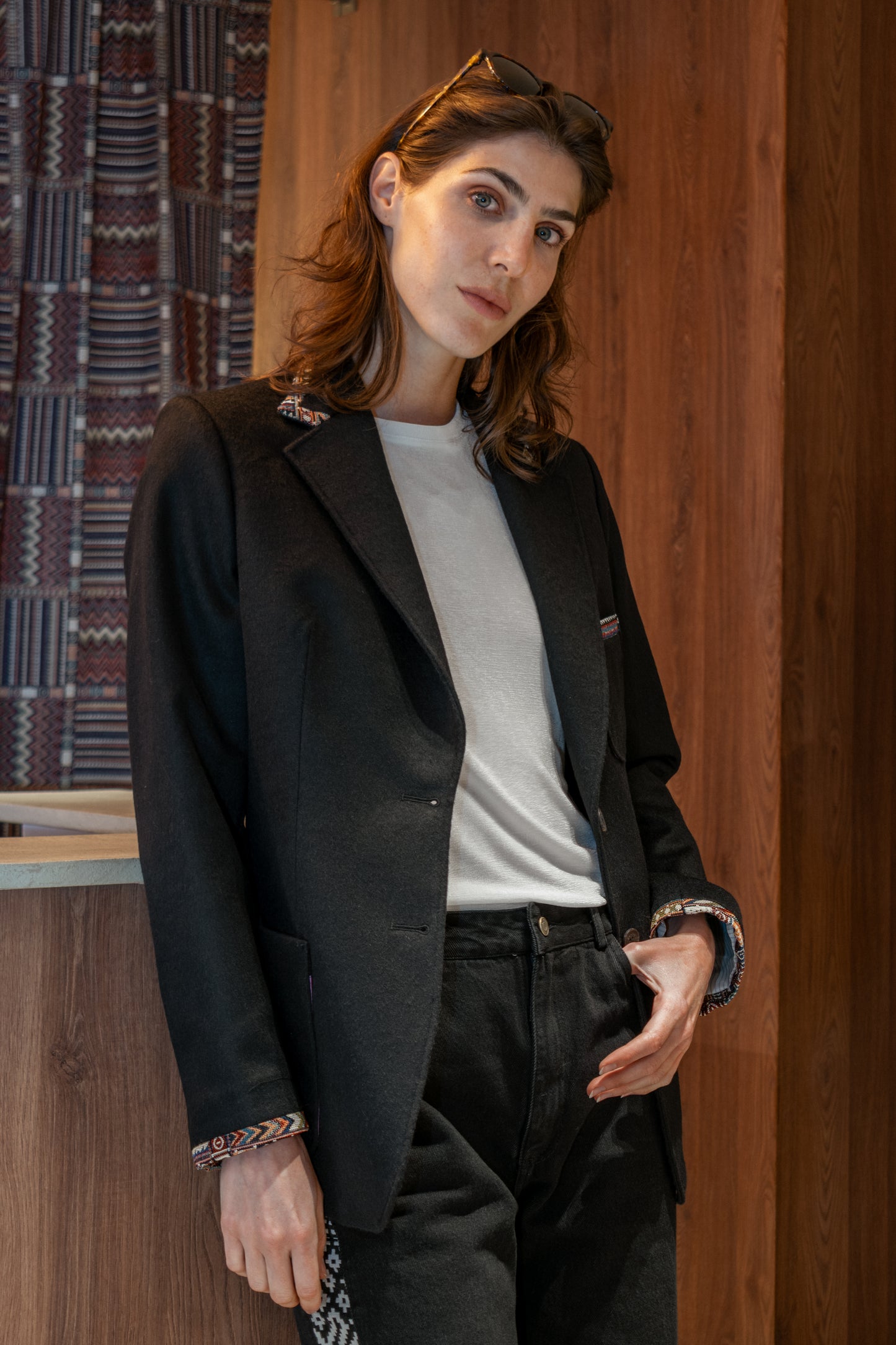 BLAZER SENCILLO REGULAR TOSCANA NEGRO MULTICOLOR
