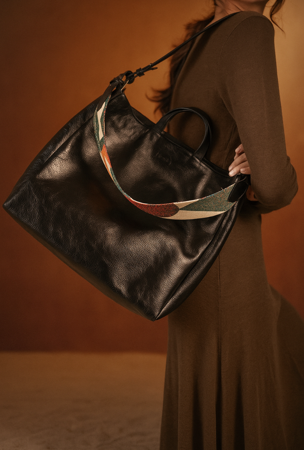 Tote bag negra Club x Sabandija