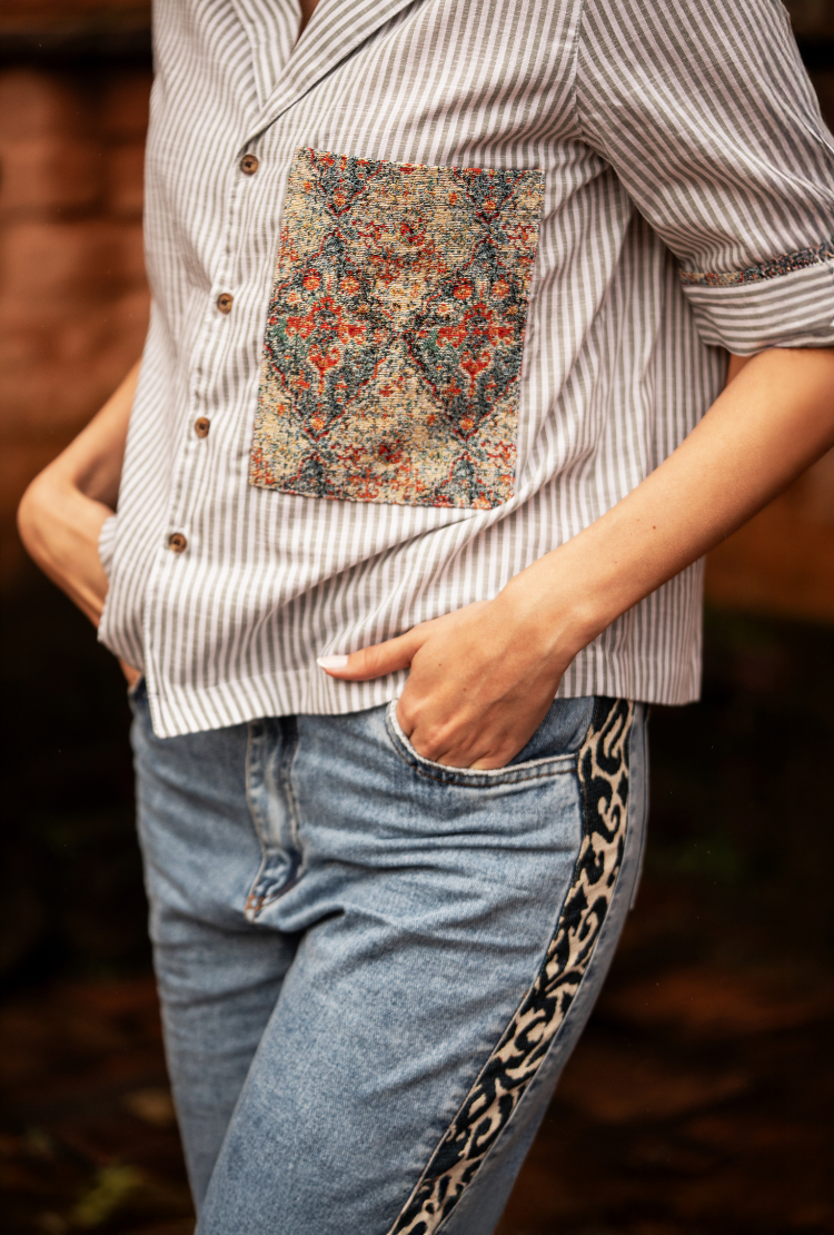 CAMISA MANGA CORTA OVERSIZE FLORENCIA VERDE OLIVA ARABESCO AZUL