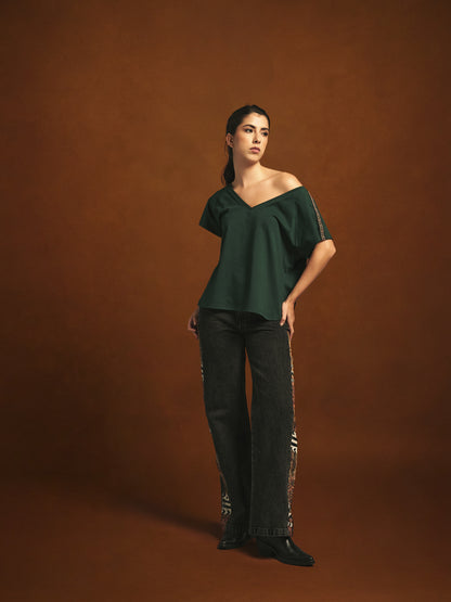 CAMISETA CUELLO V OVERSIZE GRECIA VERDE MEDIO ARABESCO