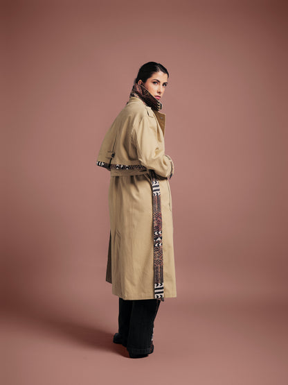 ABRIGO TRENCH REGULAR MILÁN CAQUI UYUNI