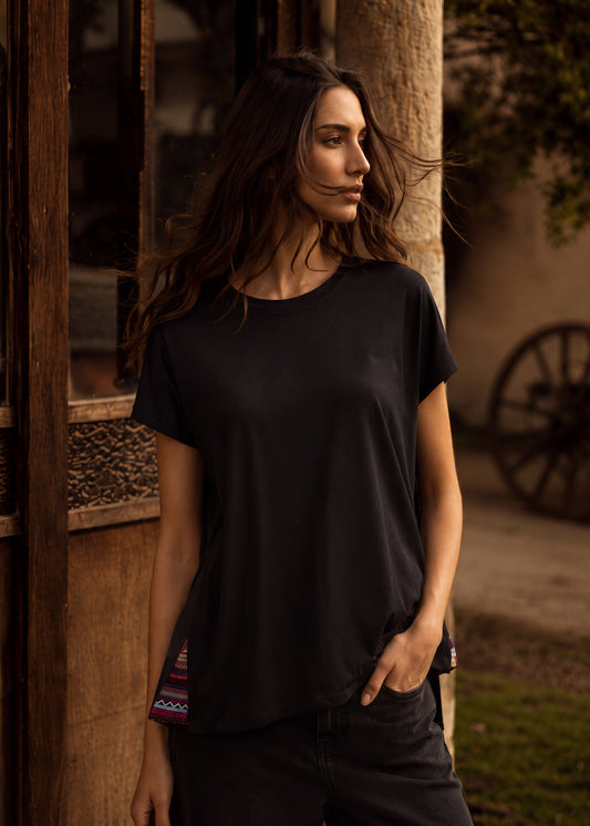 CAMISETA CUELLO REDONDO OVERSIZE BAHAMAS NEGRO RAYAS